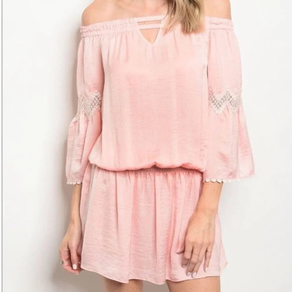 Dance & Marvel Dresses & Skirts - MWT Dance & Marvel Breezy Off Shoulder Babydoll Mini Dress